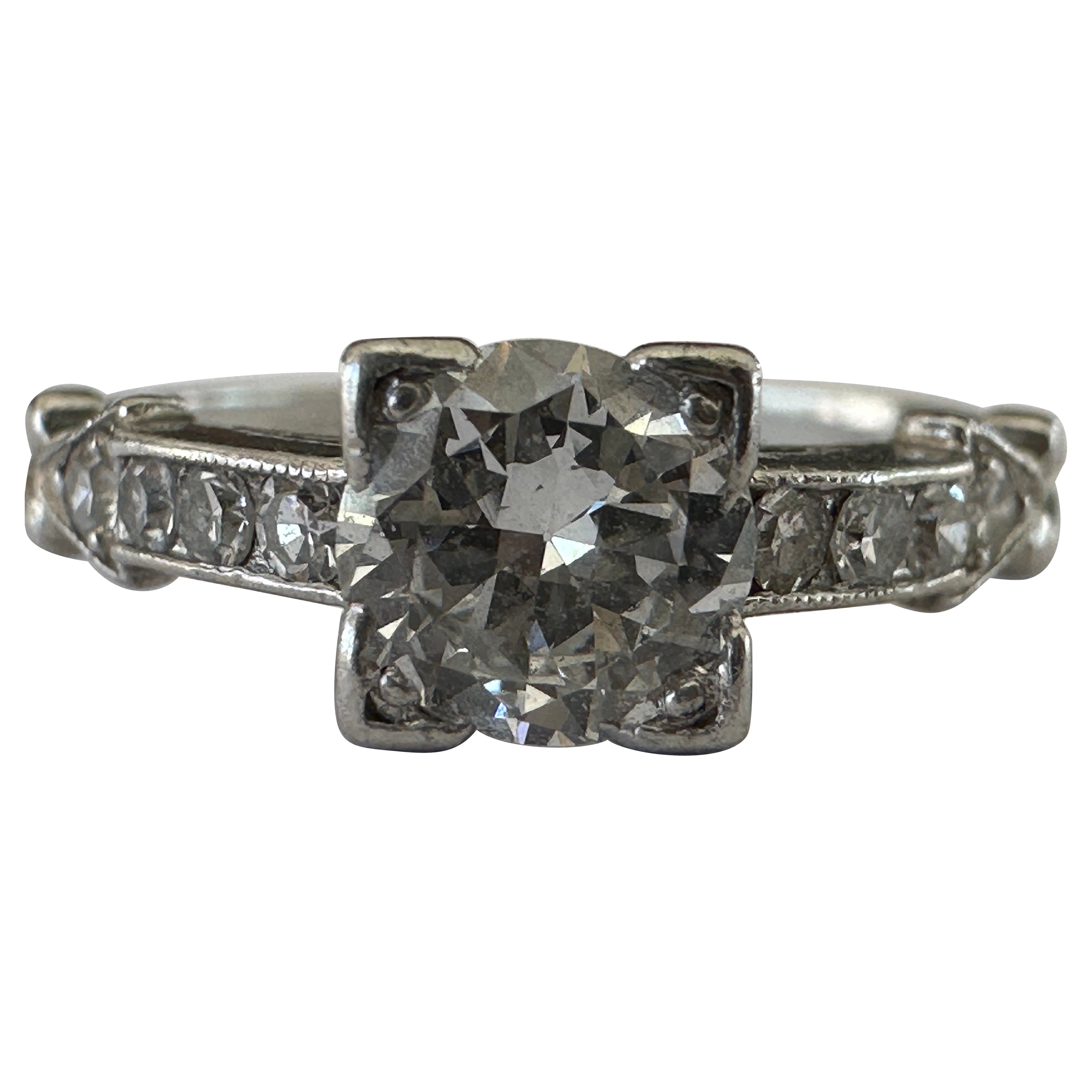 Art Deco 0.50-Carat Diamond Arrow Engagement Ring  For Sale