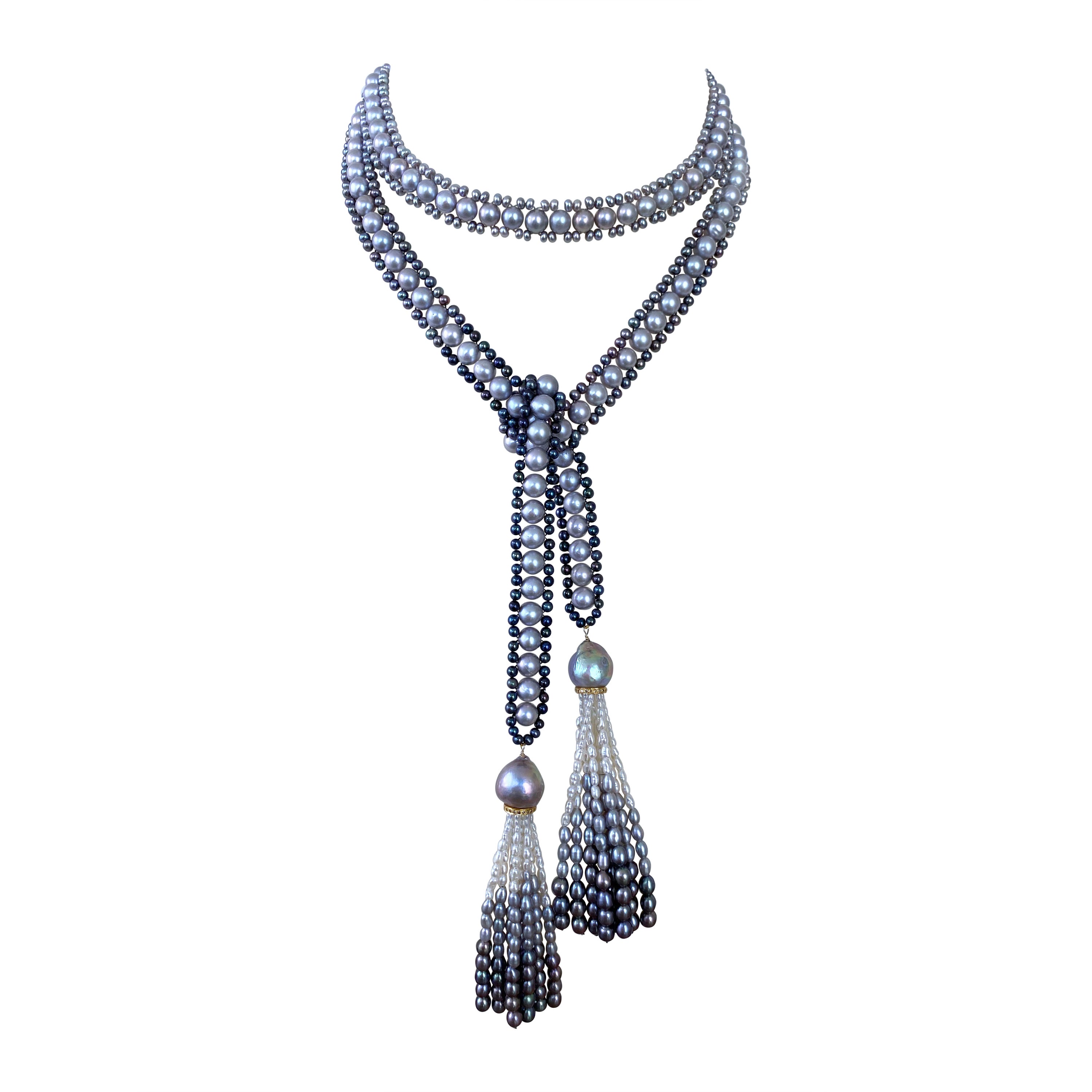 Marina J. Sautoir à perles dégradées noires, blanches et grises avec pompons incrustés de diamants
