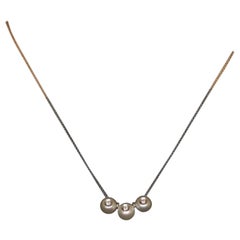 Collar de tres piedras Galatea de perlas cultivadas y diamantes 18" Oro blanco 14k .12ctw