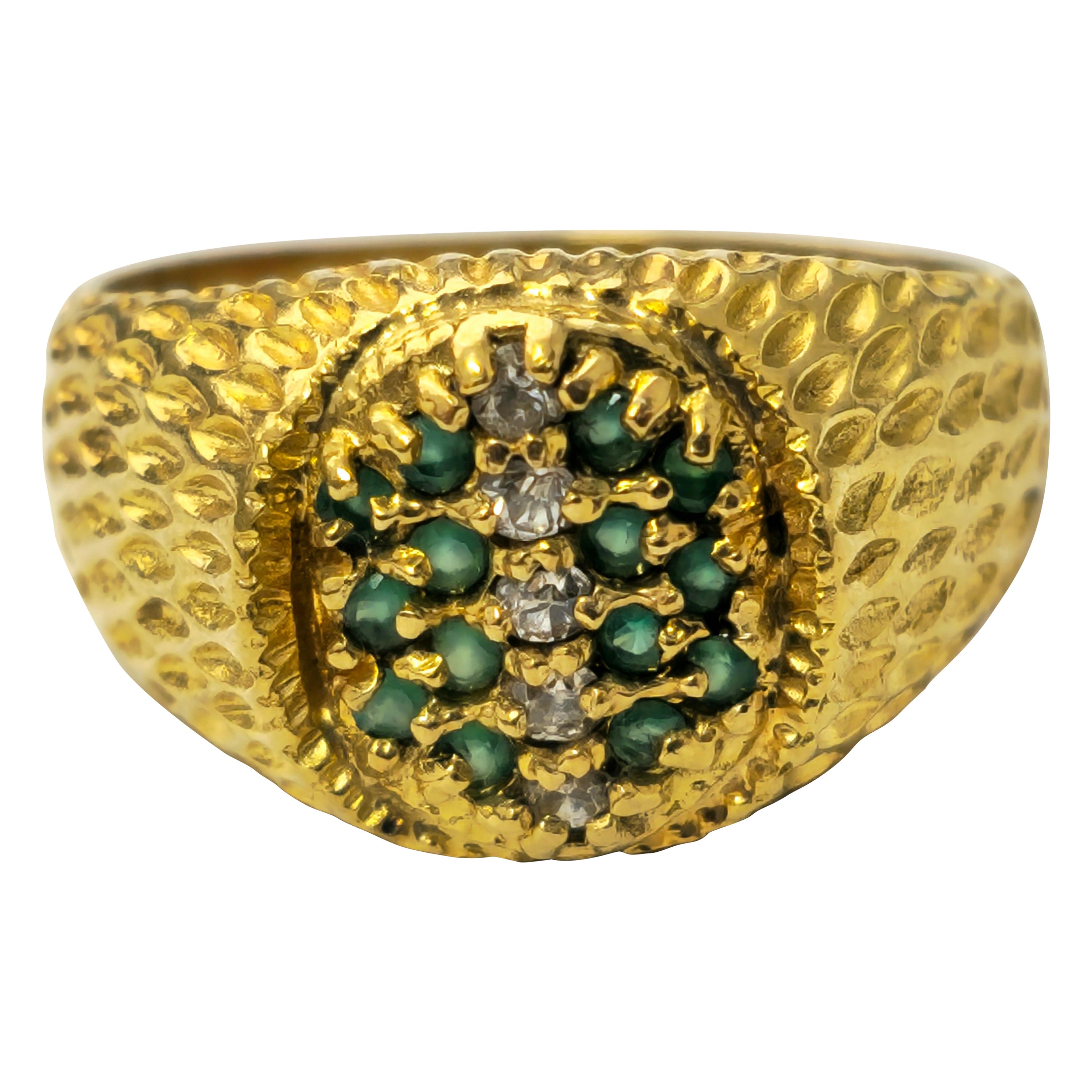 18k yellow gold Emerald Diamond Ring Cocktail Ring For Sale