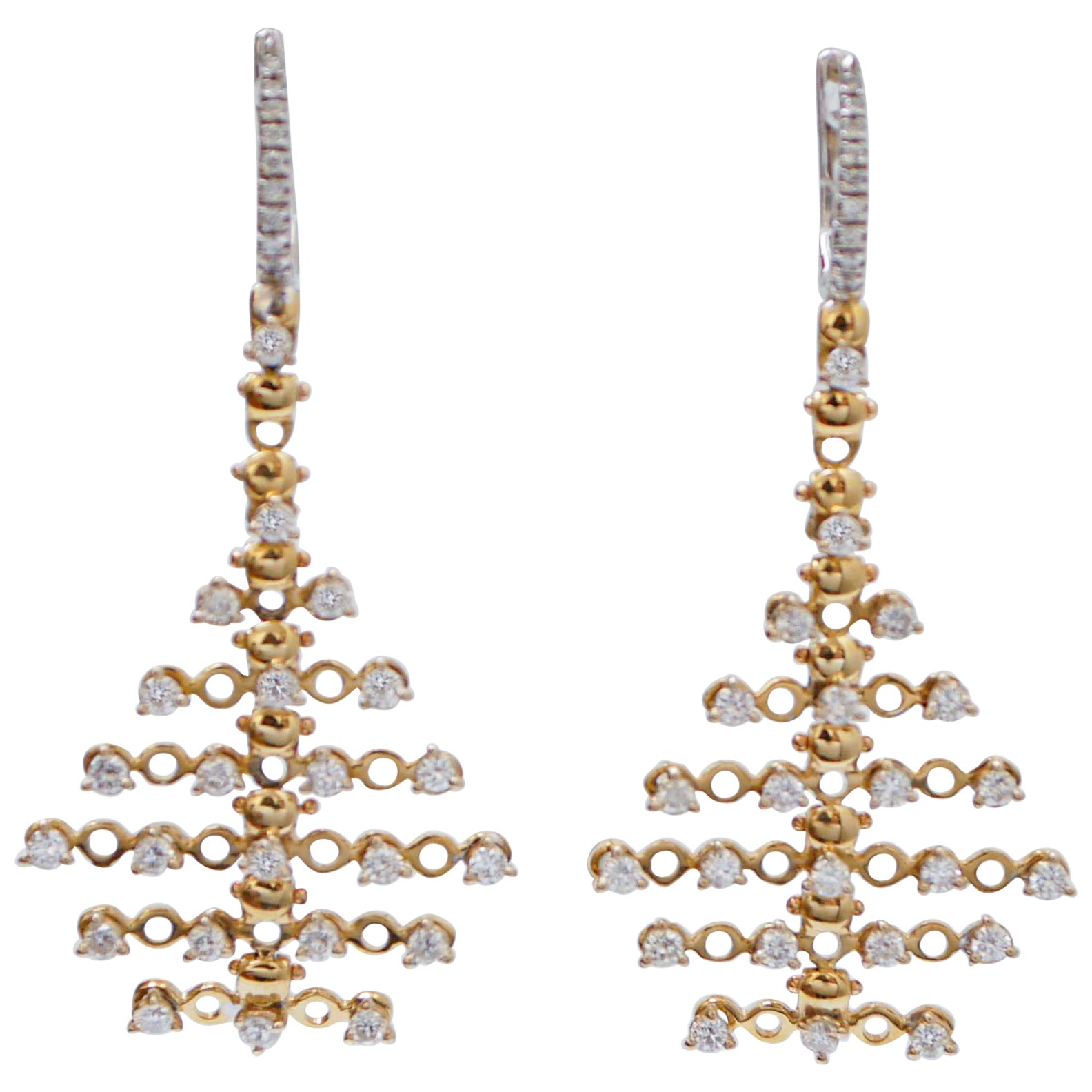 Boucles d'oreilles en or jaune 18 carats et or blanc avec diamants