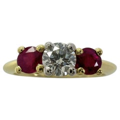 Vintage Tiffany & Co Diamant & Rubin 18k Gelbgold & Platin Drei-Stein-Ring, Vintage