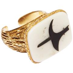 Vintage 1963 Georges Braque Gold, Onyx and White Agate 'Nautos' Cameo Ring