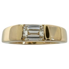 Natural Emerald Cut White Diamond 18k Yellow Gold Solitaire Signet Band Ring