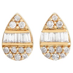 Boucles d'oreilles en or jaune 14 carats avec grappe de diamants de 0,18 carat