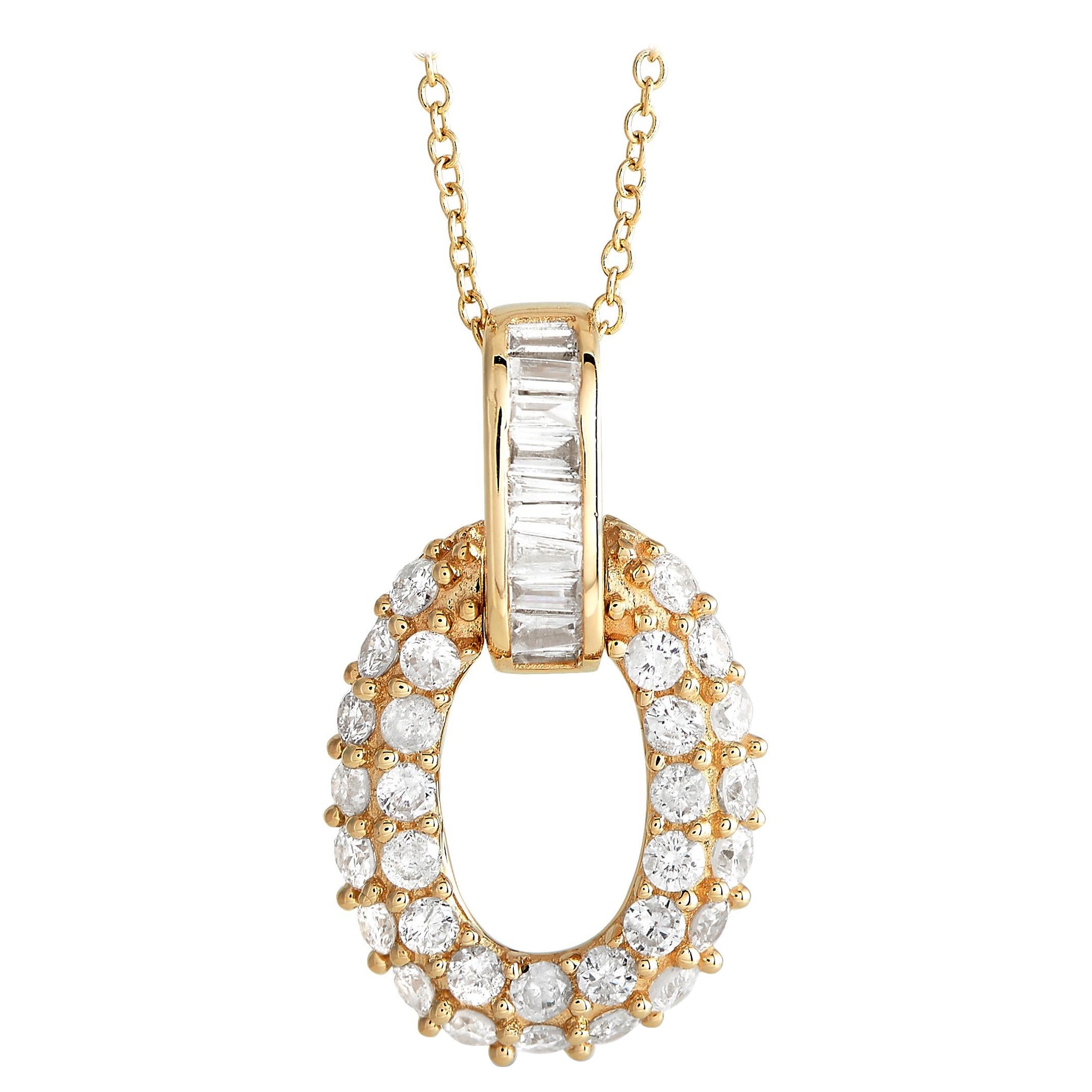 14K Yellow Gold 0.63ct Diamond Oval Necklace For Sale