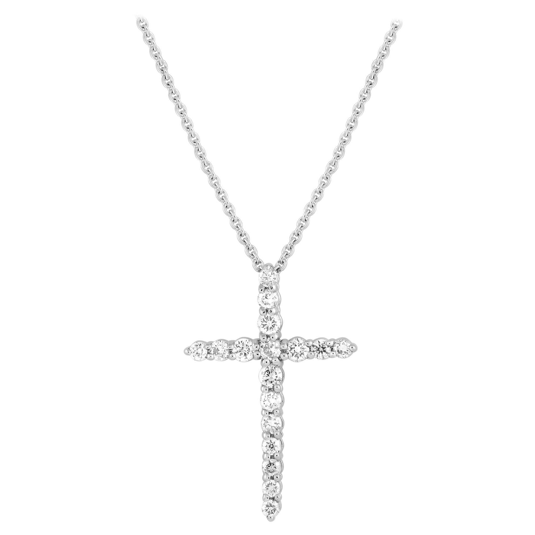 Collier croix de tous les jours en platine avec 0,25 ct de diamant  en vente