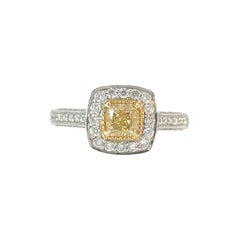 Gelber Cushion-Diamant-Halo-Ring