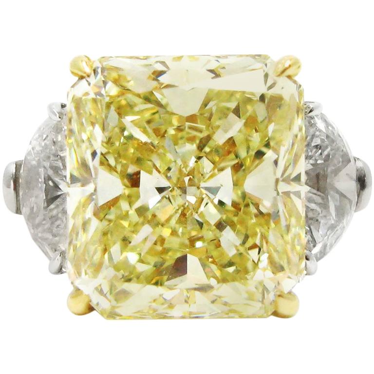 Harry Winston 10.01 Carat GIA Fancy Yellow Radiant Cut Diamond Ring at  1stDibs