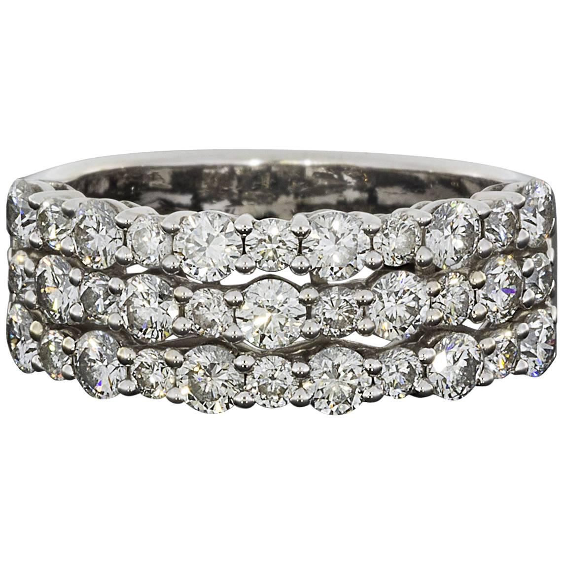 18 Karat White Gold Round Diamond Shared Prong 3-Row Wedding Band Ring