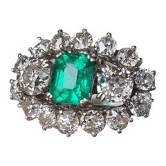 Vintage GIA Certified Natural Emerald &Old Cut Diamond Three Stone Cluster Platinum Ring