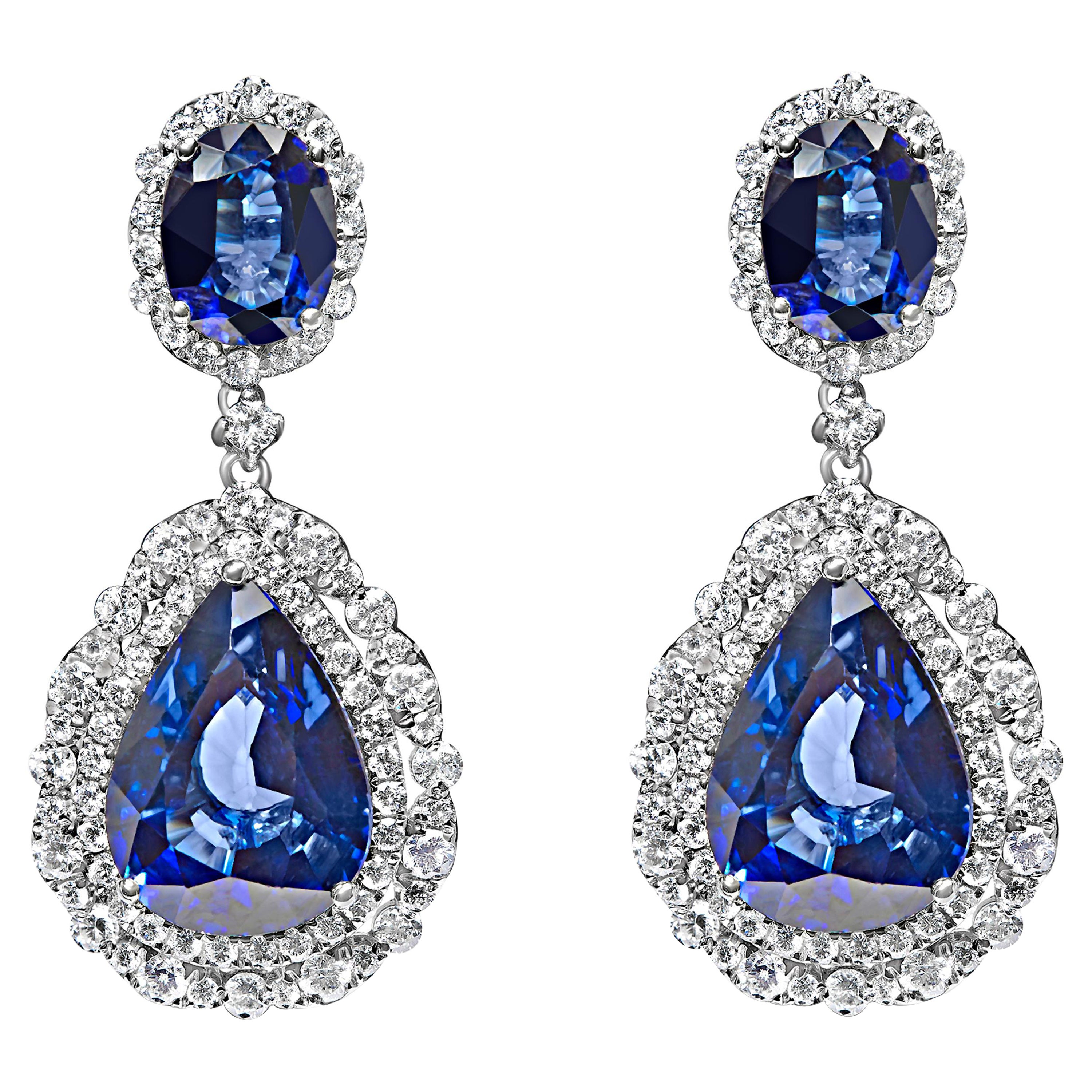 Pendants d'oreilles en or blanc 18 carats avec saphir bleu et halo de diamants de 2 3/4 carats