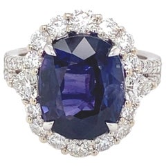 Anillo de compromiso de diamantes con zafiro ovalado azul violeta certificado por GIA de 10,04 quilates 
