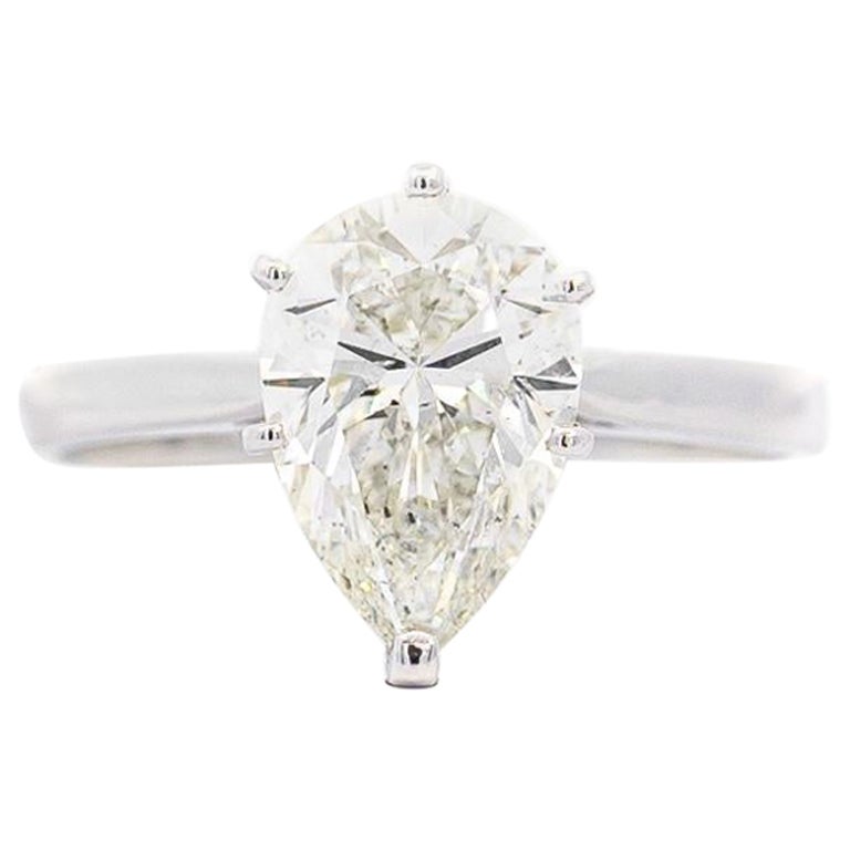 GIA Certified 3.40 I/SI2 Pear Cut Diamond Solitaire 18K White Gold Ring For Sale