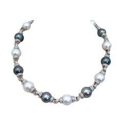 White Gold Necklace with Australian Pearls and Tahitian Pearls