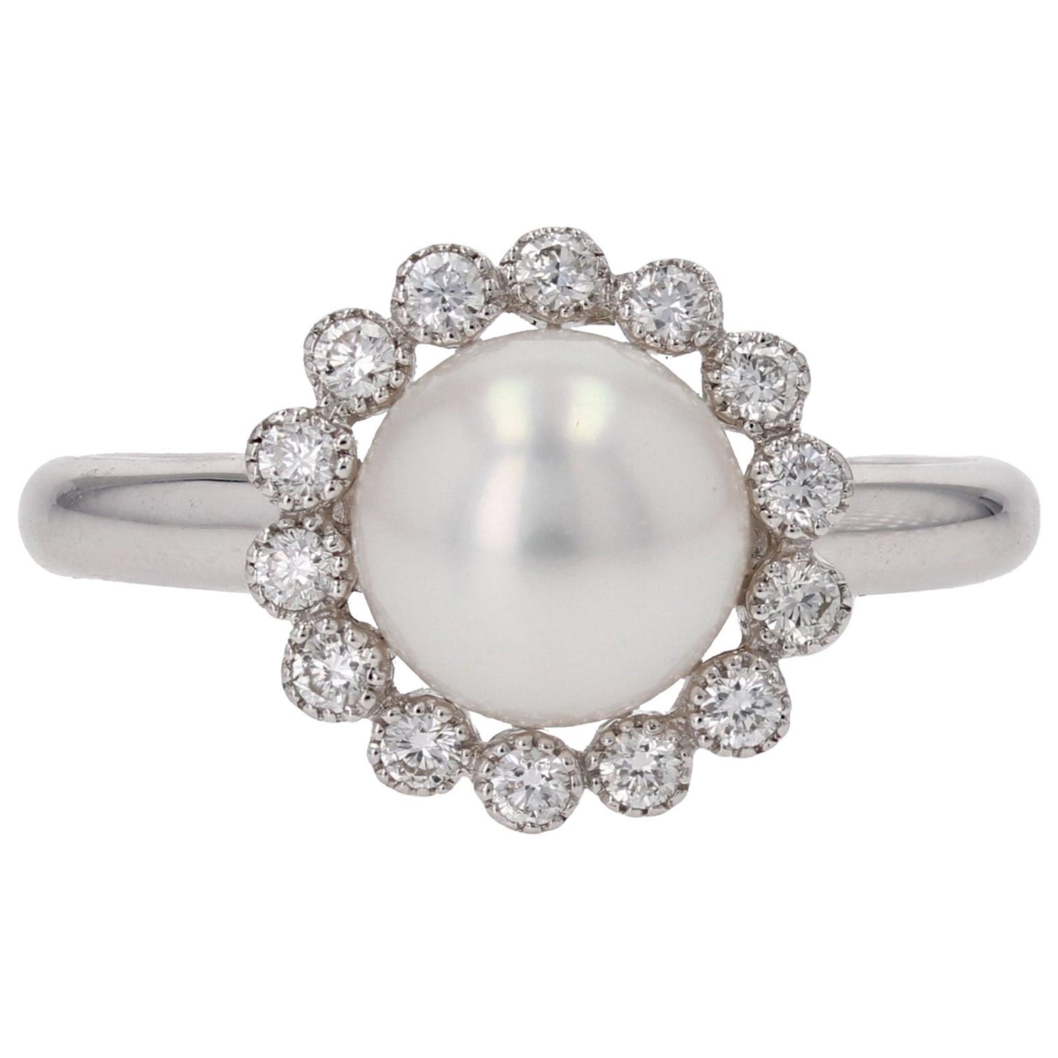 Modern Diamonds Cultured Akoya Pearl 18 Karat White Gold Daisy Ring For Sale