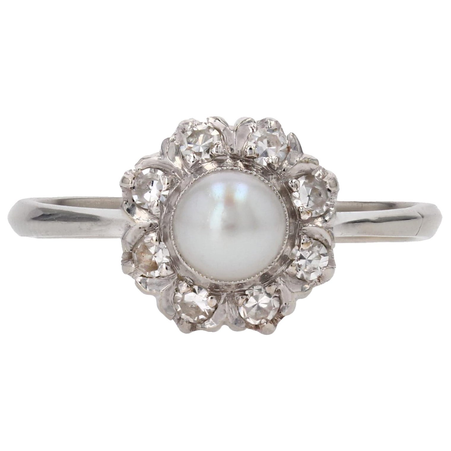 French 1970s Cultured Pearl Diamonds 18 Karat White Gold Daisy Ring For Sale