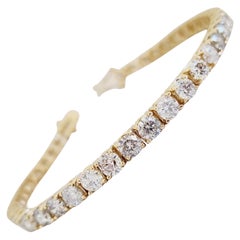 9.77 Carat Round Brilliant Cut Diamond Tennis Bracelet 14 Karat Yellow Gold