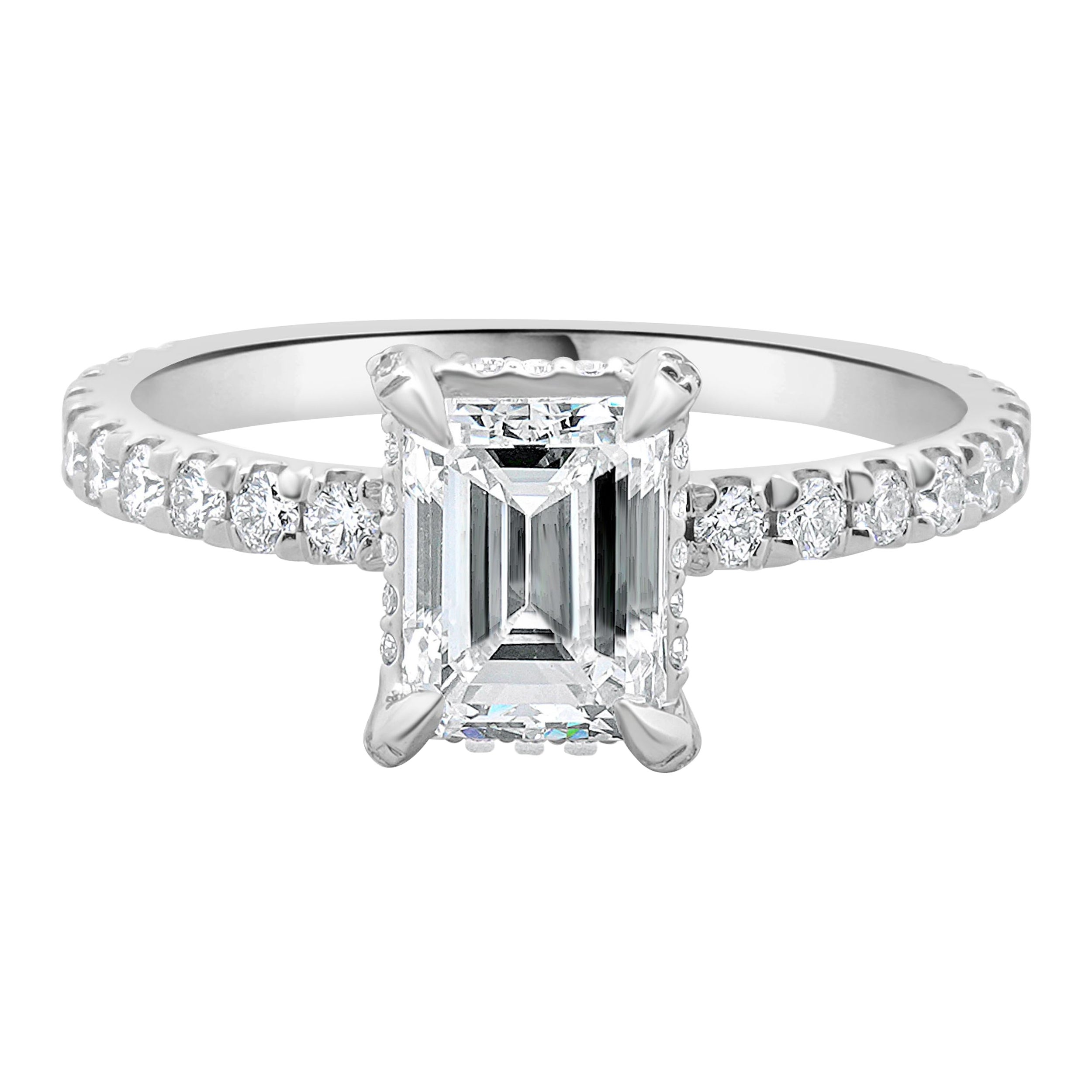 14k White Gold Emerald Cut Diamond Engagement Ring For Sale