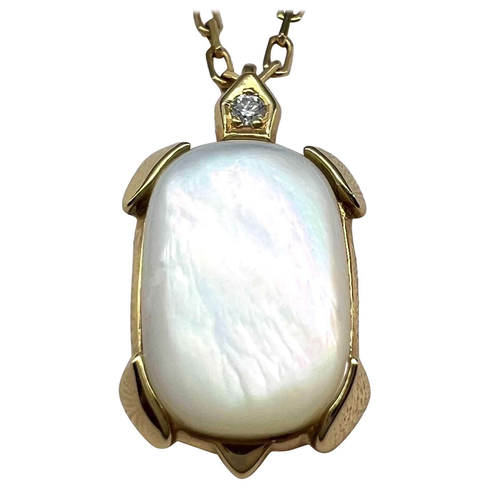 Rare Cartier Tortue Mother of Pearl & Diamond 18k Yellow Gold Pendant Necklace For Sale