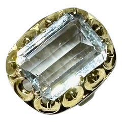 Bague cocktail ancienne rétro en or 14 carats avec aigue-marine de 5,6 carats taille émeraude