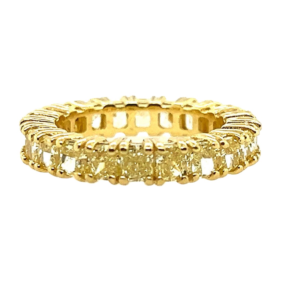 Modern Gold GIA Certified 3 Carat Fancy Intense Yellow Diamond Engagement Band