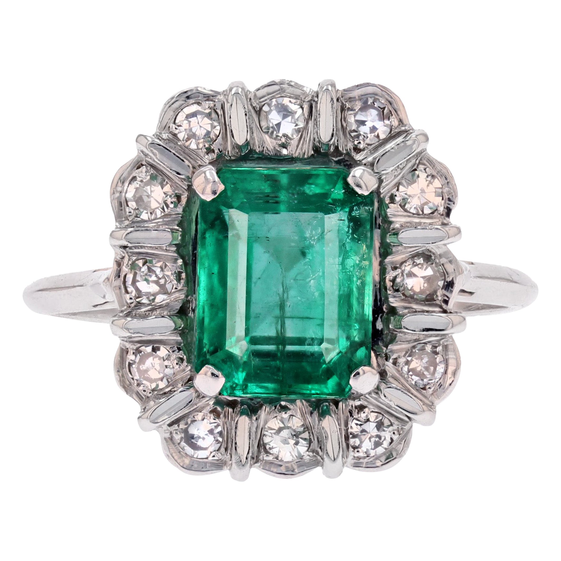 French 1970s Emerald Diamonds 18 Karat White Gold Rectangular Cluster Ring For Sale