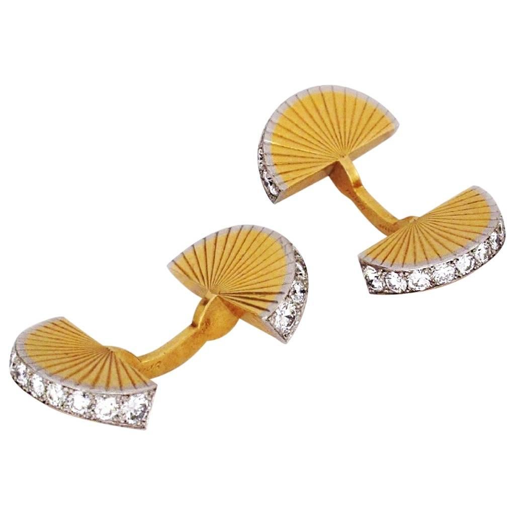 1950s Cartier Paris Diamond Fluted Gold Fan-Shaped Cufflinks For Sale