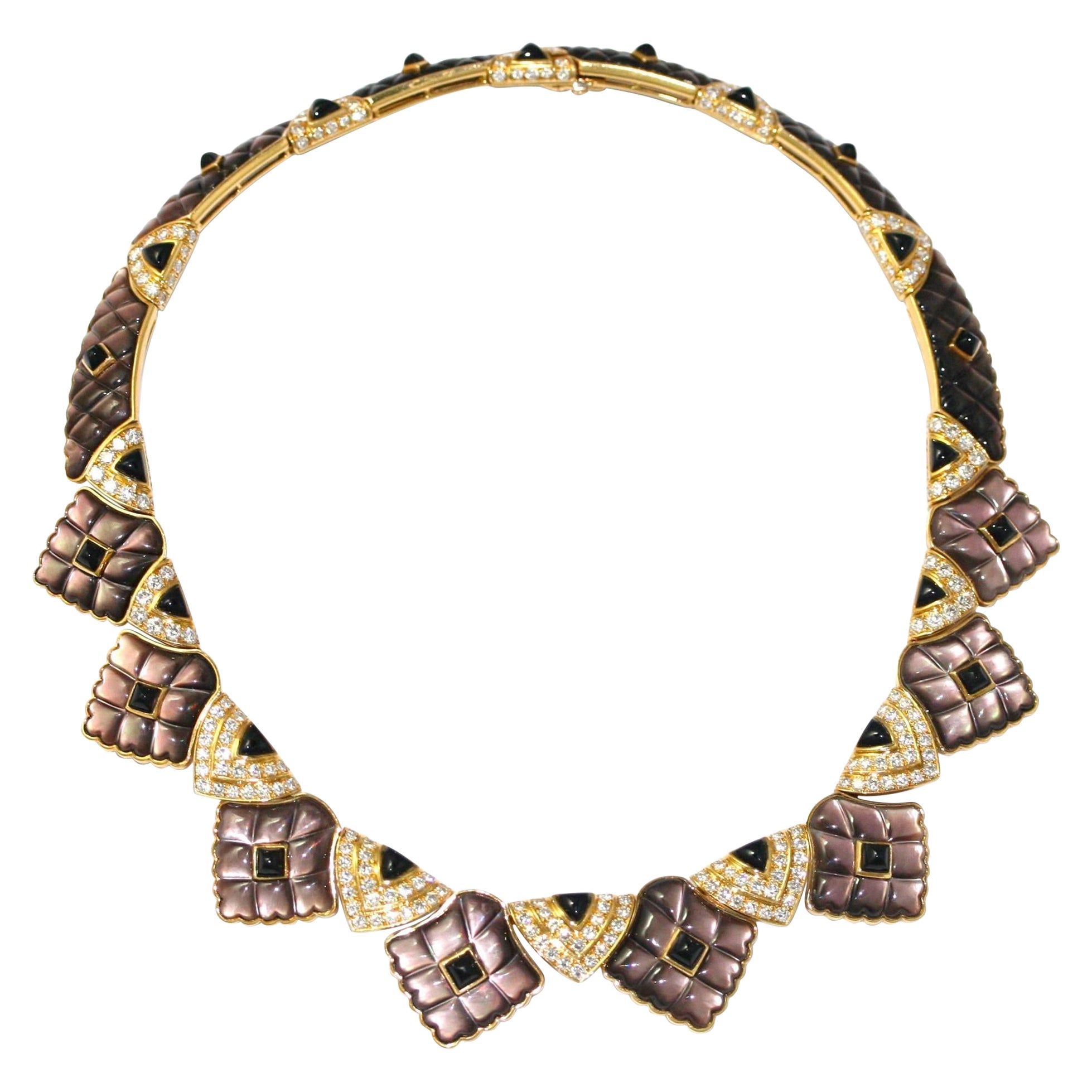 Mauboussin Halskette aus braunem Perlmutt, Onyx, Diamanten und Gelbgold im Angebot