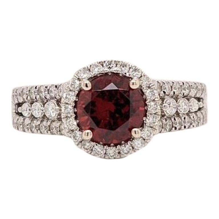 1.41ct Garnet Ring w Diamond Halo in Solid 14k Yellow Gold Round Cut 6.5mm For Sale