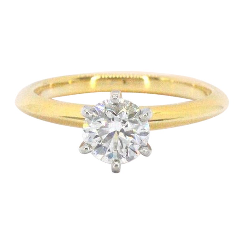 Tiffany & Co - The Tiffany setting ring avec couronne en platine et un diamant de taille brillant  en vente