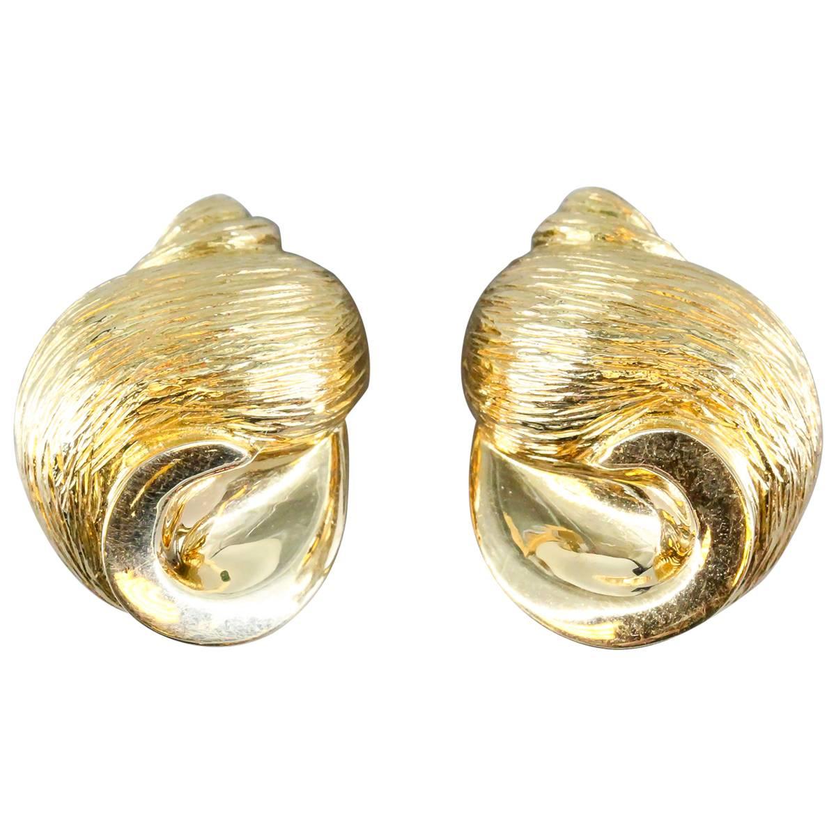 VERDURA Gold Seashell Earrings