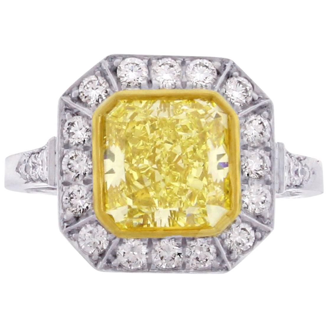 Canary Yellow Diamond Ring For Sale