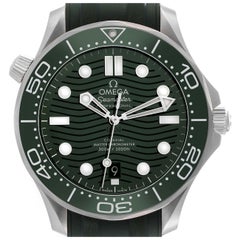 Used Omega Seamaster Diver Green Dial Steel Mens Watch 210.32.42.20.10.001 Box Card