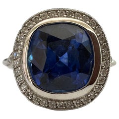 Natural 3.67-Carat Madagascar Blue Sapphire and Diamond Cocktail Ring 