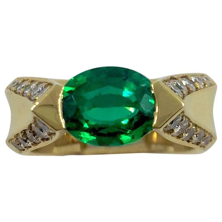 Emerald Diamond Gold Ring For Sale