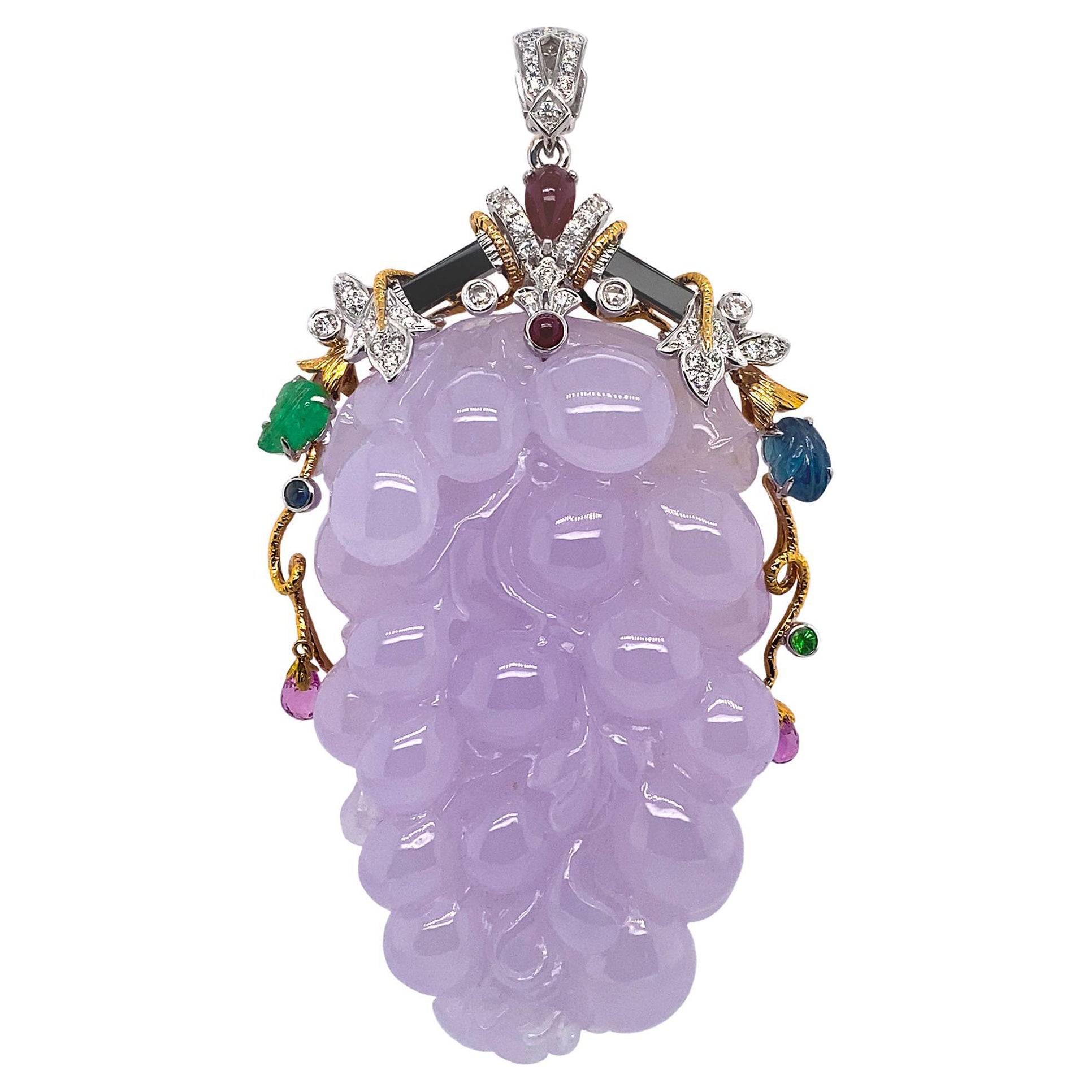 Dilys' 268.50ct Lavender Jade Grape Pendant in 18K Gold For Sale