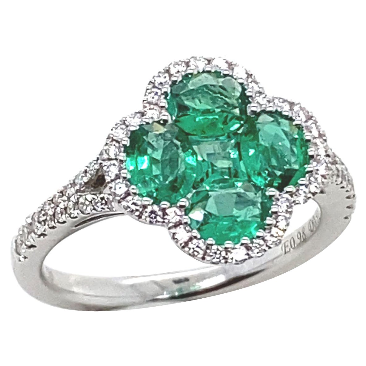 Emerald and Diamond Quatrefoil Cluster Ring 18 Karat White Gold For Sale