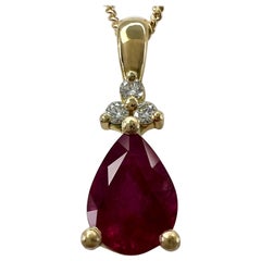 Used Natural 1.37ct Pear Cut Ruby And Diamond 18k Yellow Gold Pendant Necklace