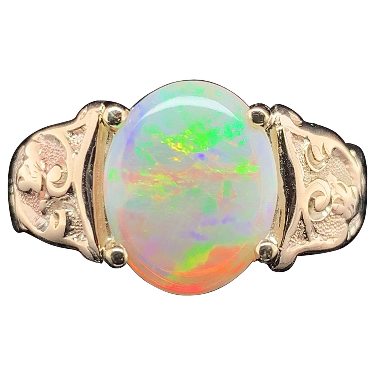 10K and 14K Antique 1.98 carat Australian Opal Ring For Sale