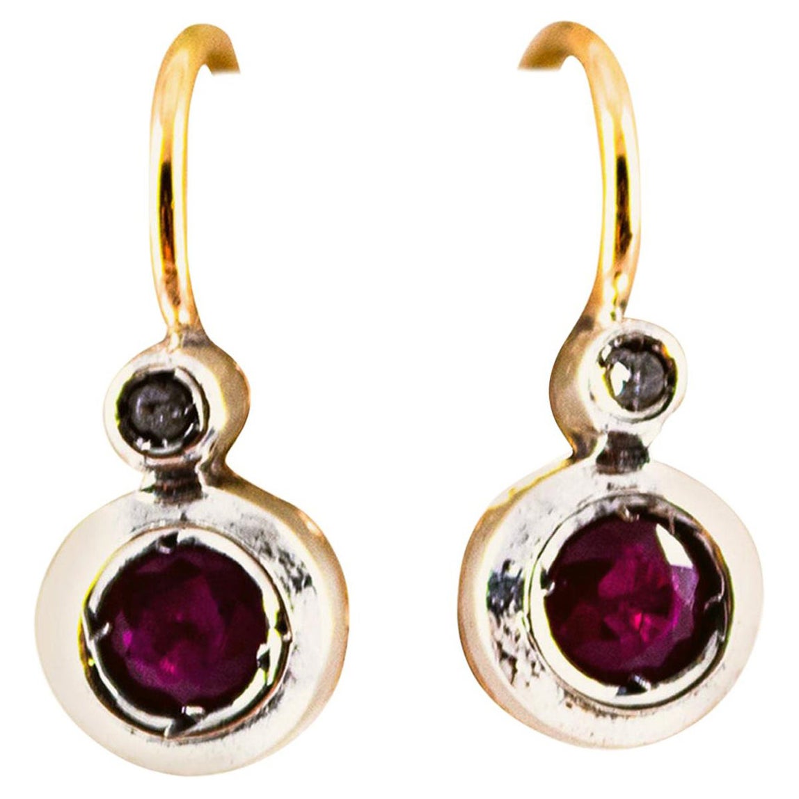 Art Deco Style 1.02 Carat Ruby White Diamond Yellow Gold Lever-Back Earrings For Sale