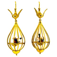Pendants d'oreilles Birdcage en or jaune, diamants blancs et perles émaillées de style Art Nouveau