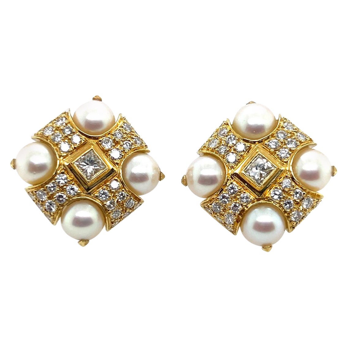 Retro Gold 3 Carat Natural Colorless Diamond and Akoya Pearl Earrings Circa 1980 For Sale