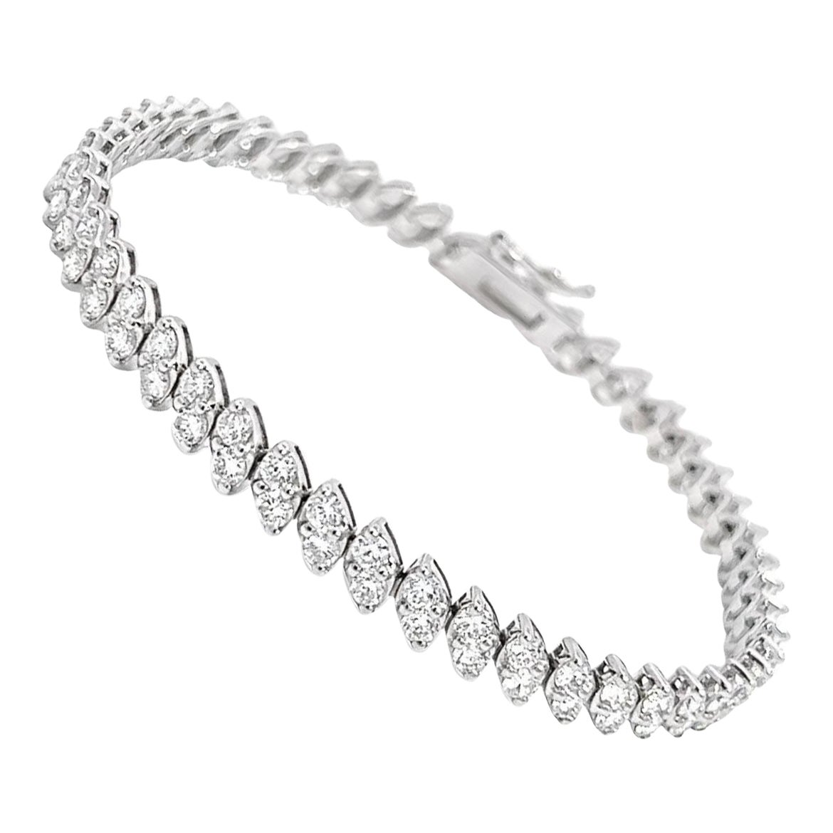 Diamond Fashion Bracelet in 14k White Gold with Natural Full Cut Diamonds For Sale