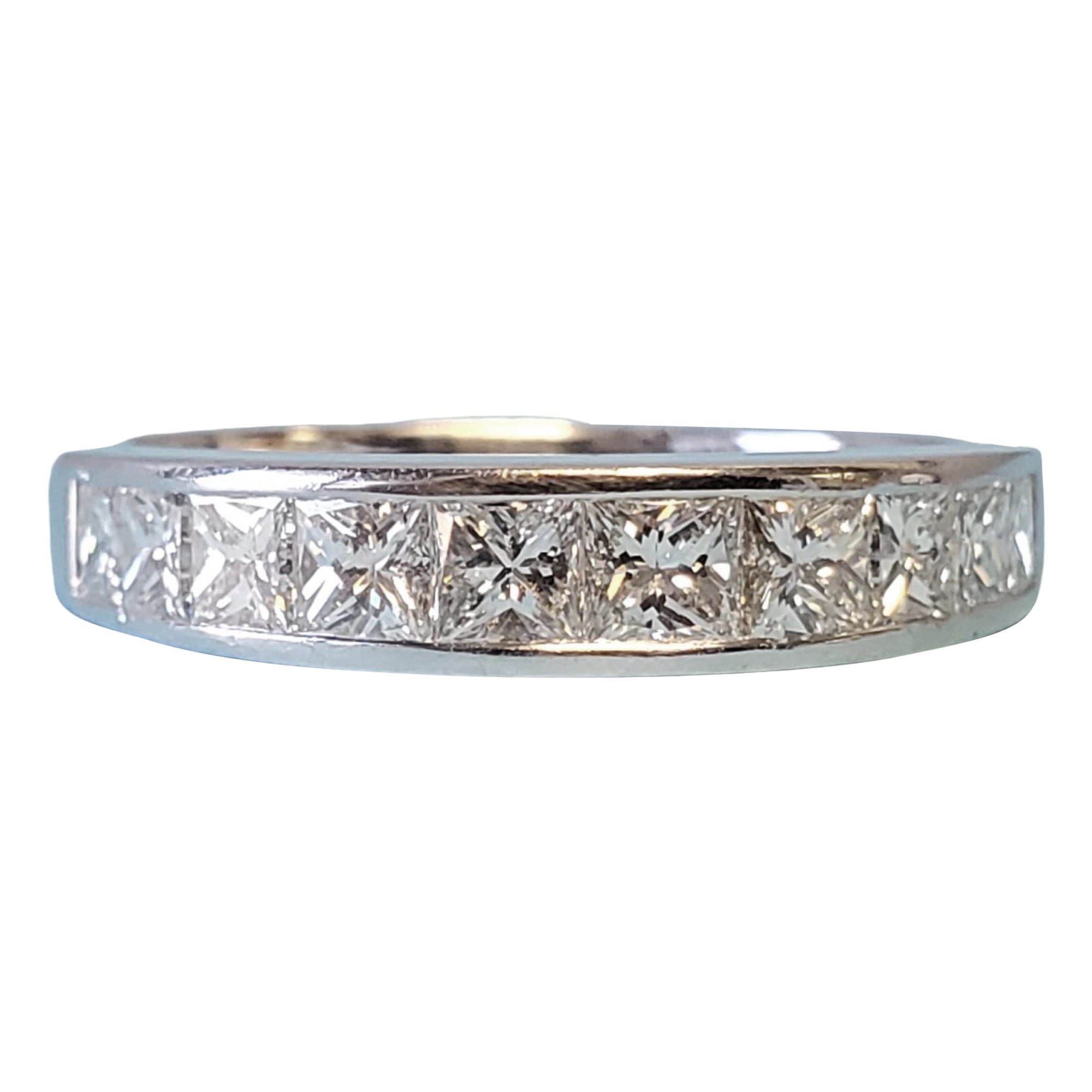 Estate Signed Diamond Ring in Platinum 1.50tcw White VS Princess Cut Diamonds