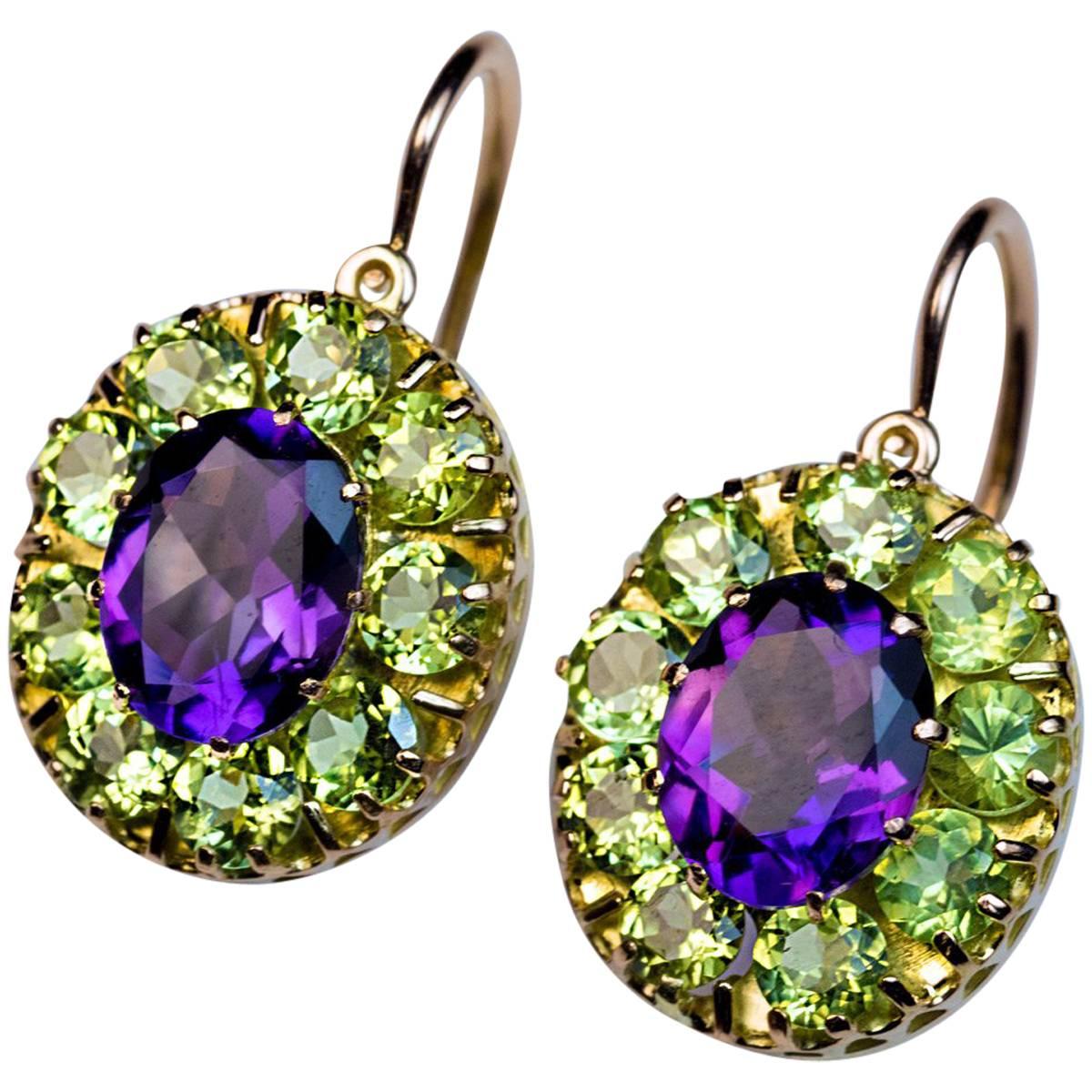 Russische Cluster-Ohrringe aus Gold mit Chrysolit und Amethyst