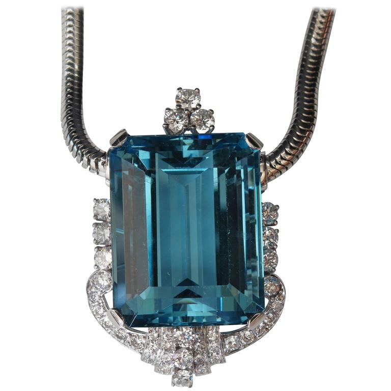Beautiful Aquamarine Diamonds Platinum Pendant White Gold Necklace For Sale