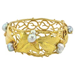 Signed Cecconi Leaf and Pearl 18 KT Mid-century Bangle