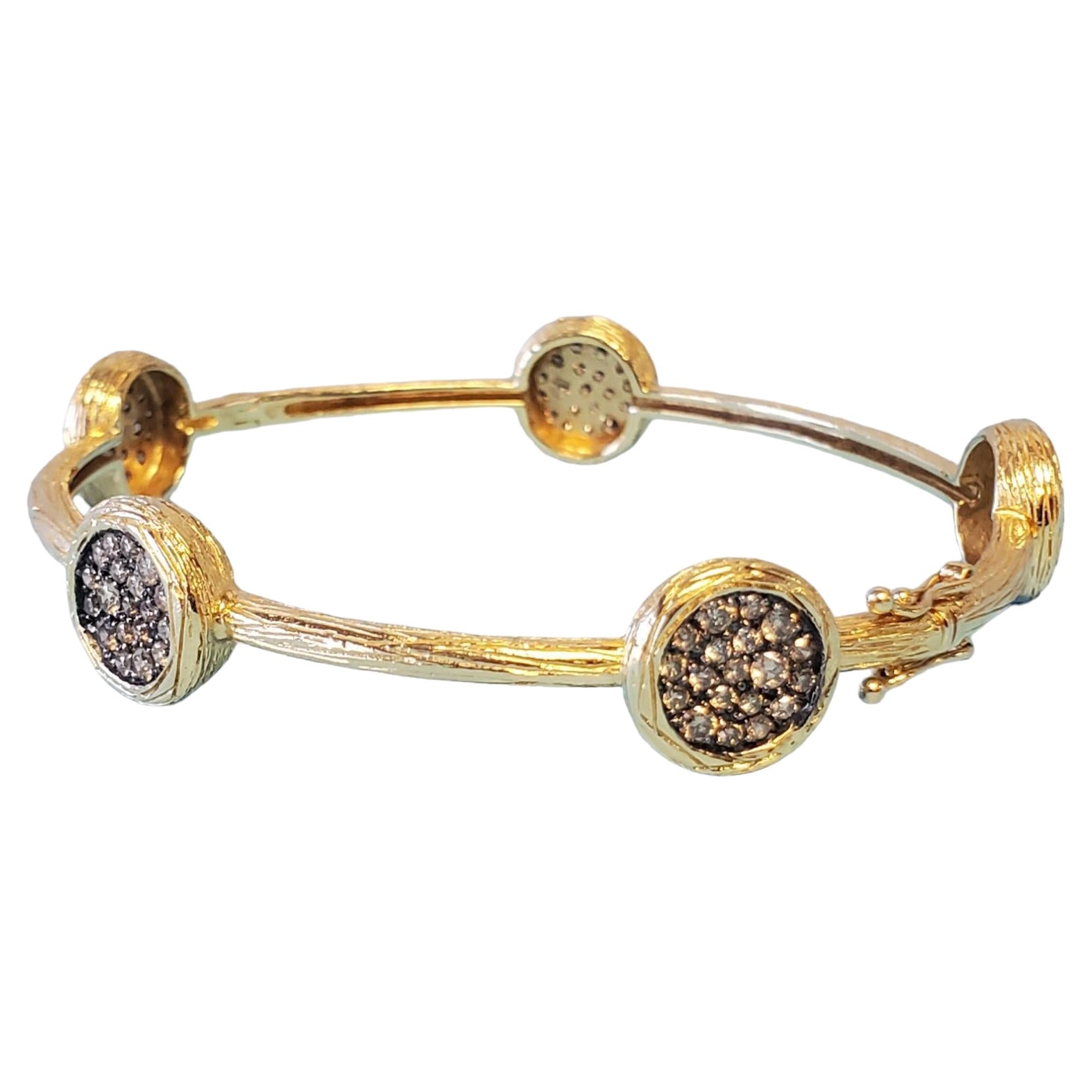 Bracelet jonc fin de succession en or jaune 14 carats avec diamants chocolat 1,59 ctw, mats, grattés en vente