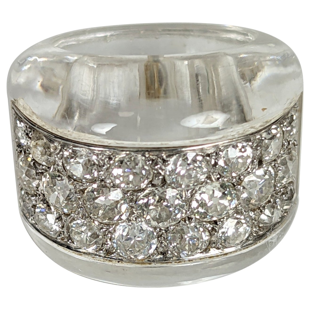 Suzanne Belperron Ring aus Bergkristall und Diamanten im Angebot